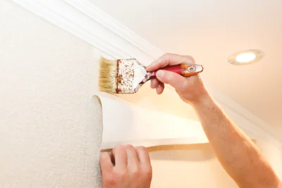 Pose de papier peint à Casamaccioli — revêtements muraux et toiles de verre